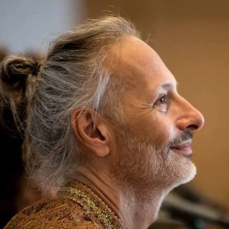 Christian Weiss